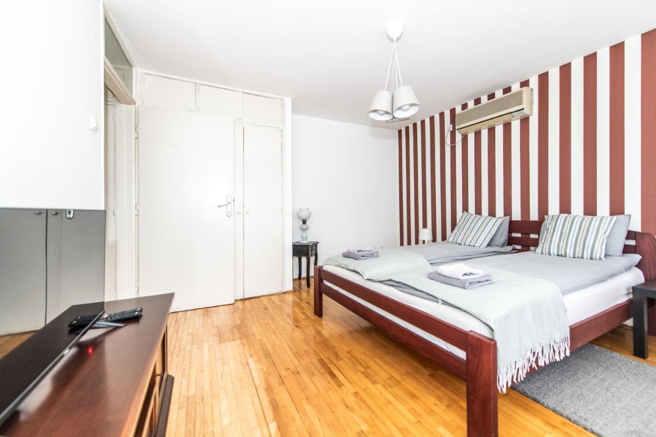 7 Heaven Lägenhet Belgrad Exteriör bild